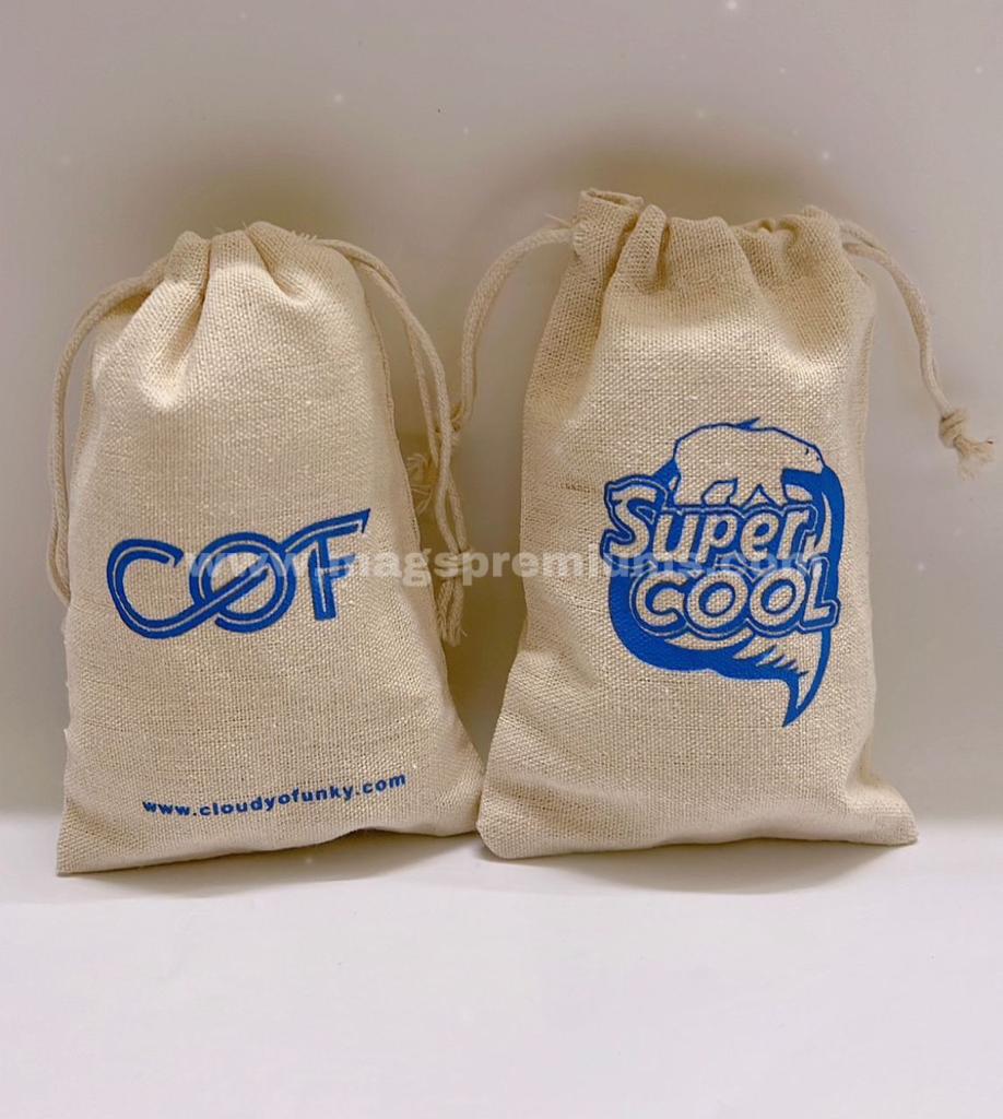 Custom logo drawstring bag made from eco-friendly cotton, perfect for corporate gifts in Malaysia