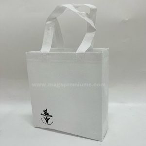 High-quality non-woven bags with custom printing, perfect for business promotions, eco-friendly packaging, and trade shows. Order in bulk from a trusted supplier in Malaysia