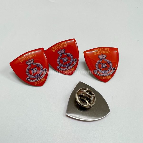 Custom lapel pin