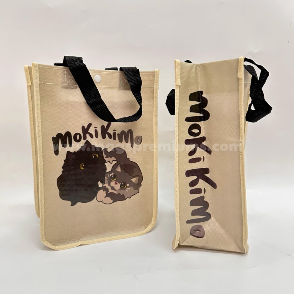 Reusable laminated non woven bag with glossy finish, perfect for eco-friendly packaging and retail shopping