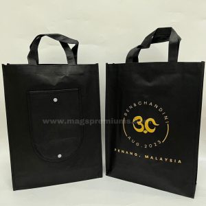 Foldable Non-Woven Bag With Button