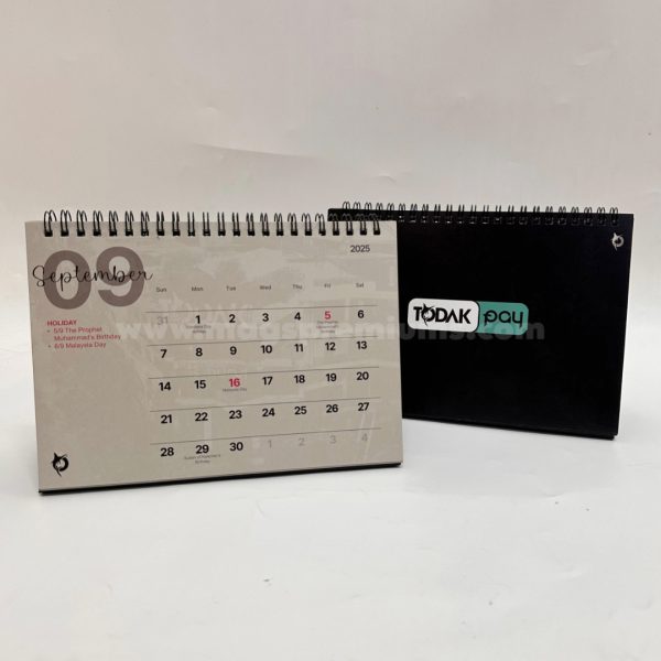custom desk calendar