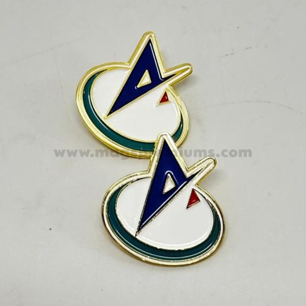 custom lapel pin