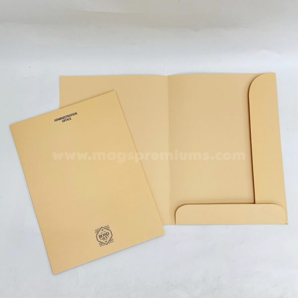Stay organized and promote your brand with custom paper folder printing designed to hold documents while displaying your logo order yours today