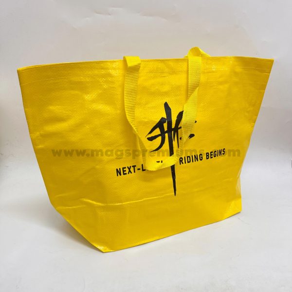 Promote your business with custom pp woven bags that combine strength and branding order now to personalise your reusable packaging