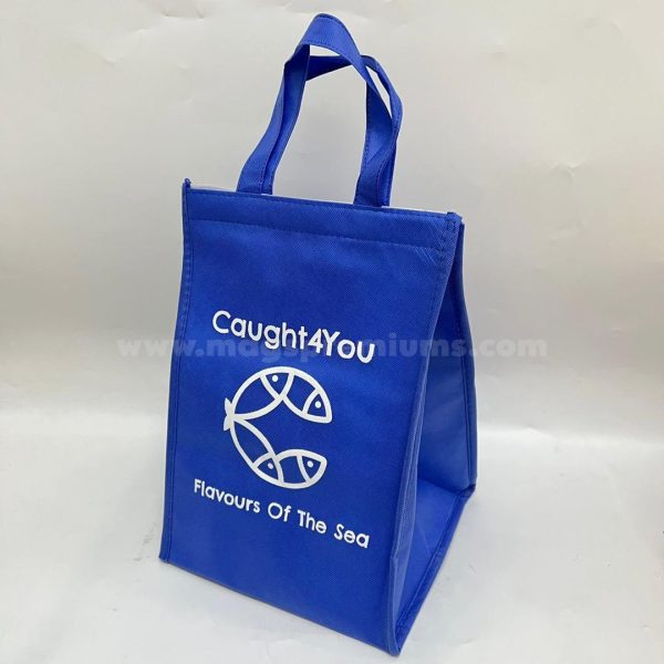 Discover our insulated lunch bag that keeps your food fresh for hours perfect for work school or travel order yours now to enjoy freshness anytime