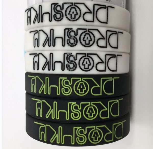 glow in the dark wristbands