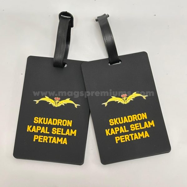 luggage labels