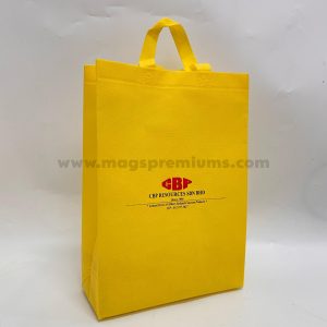 Non woven bags manufacturer in Malaysia offering custom-printed eco-friendly bags for corporate branding, events, and retail use. Available in various sizes and colors. Bulk orders accepted.