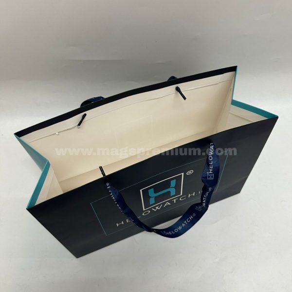 Branded paper bag supplier providing high-quality custom printing for businesses, boutiques, and marketing campaigns. Order in bulk in Malaysia