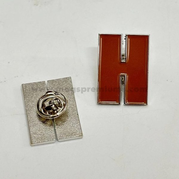 soft enamel custom pins
