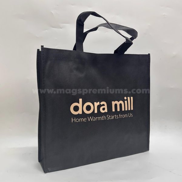 Custom woven bag with personalized logo printing, perfect for corporate branding, retail stores, and promotional events