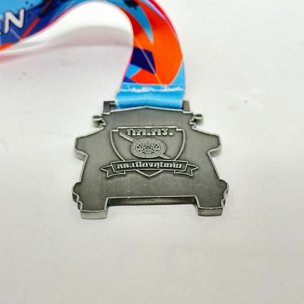 custom medals near me