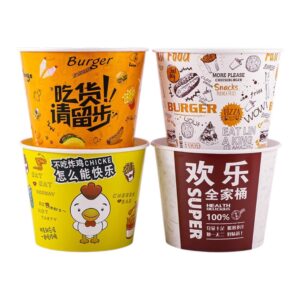 disposable snack bucket container with sturdy paper material for serving food