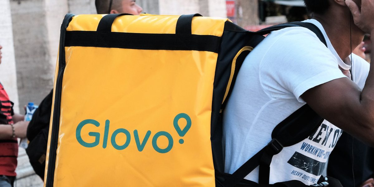 Glovo delivery man